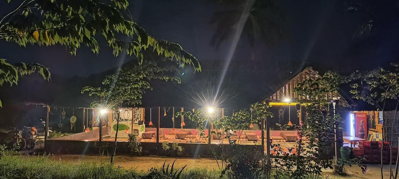 Banana Tree Home Stay هامبي المظهر الخارجي الصورة
